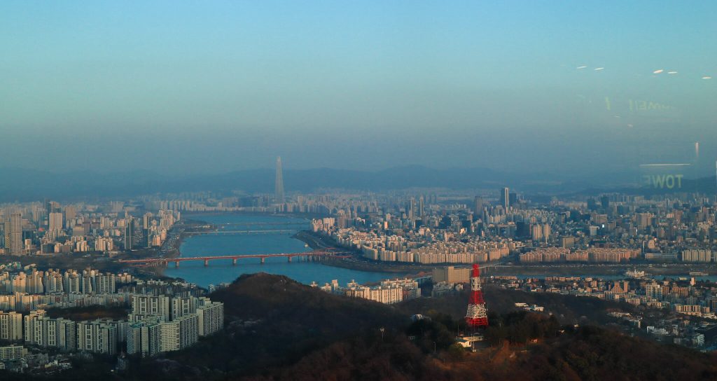 Uitzicht Namsan Tower over Seoel